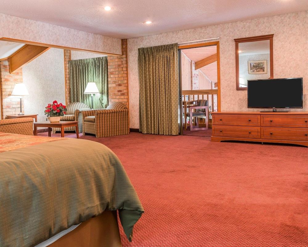 Rodeway Inn Coopersville Extérieur photo