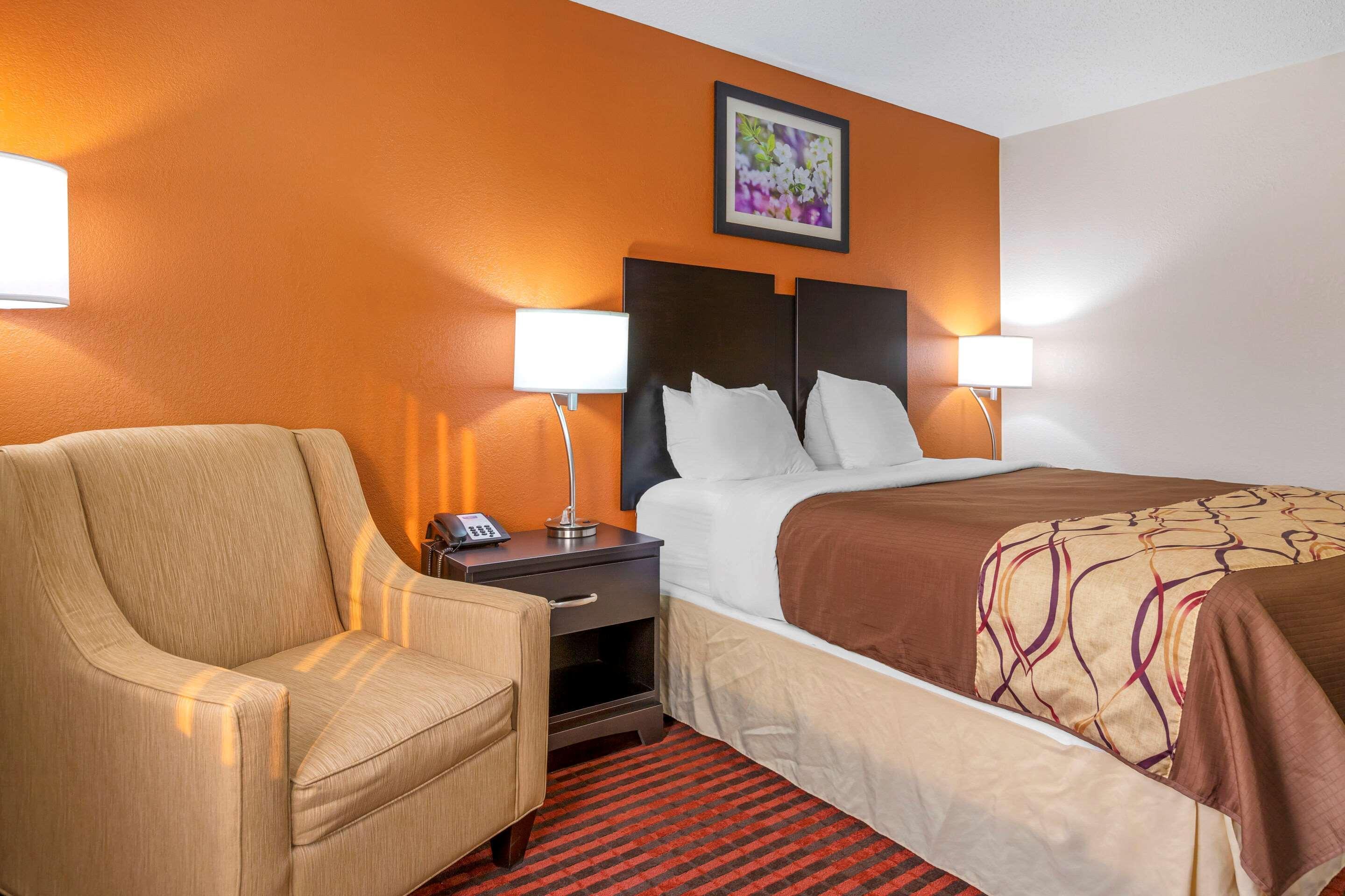Rodeway Inn Coopersville Extérieur photo