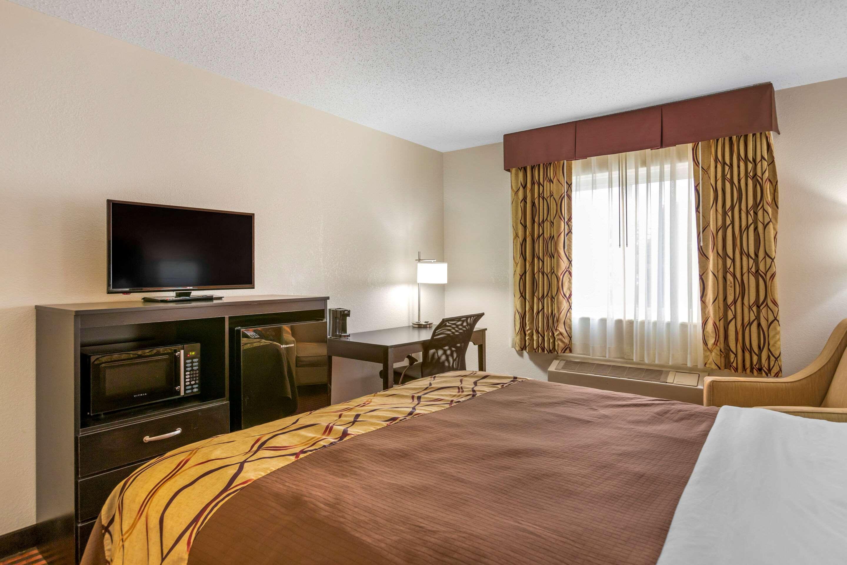 Rodeway Inn Coopersville Extérieur photo