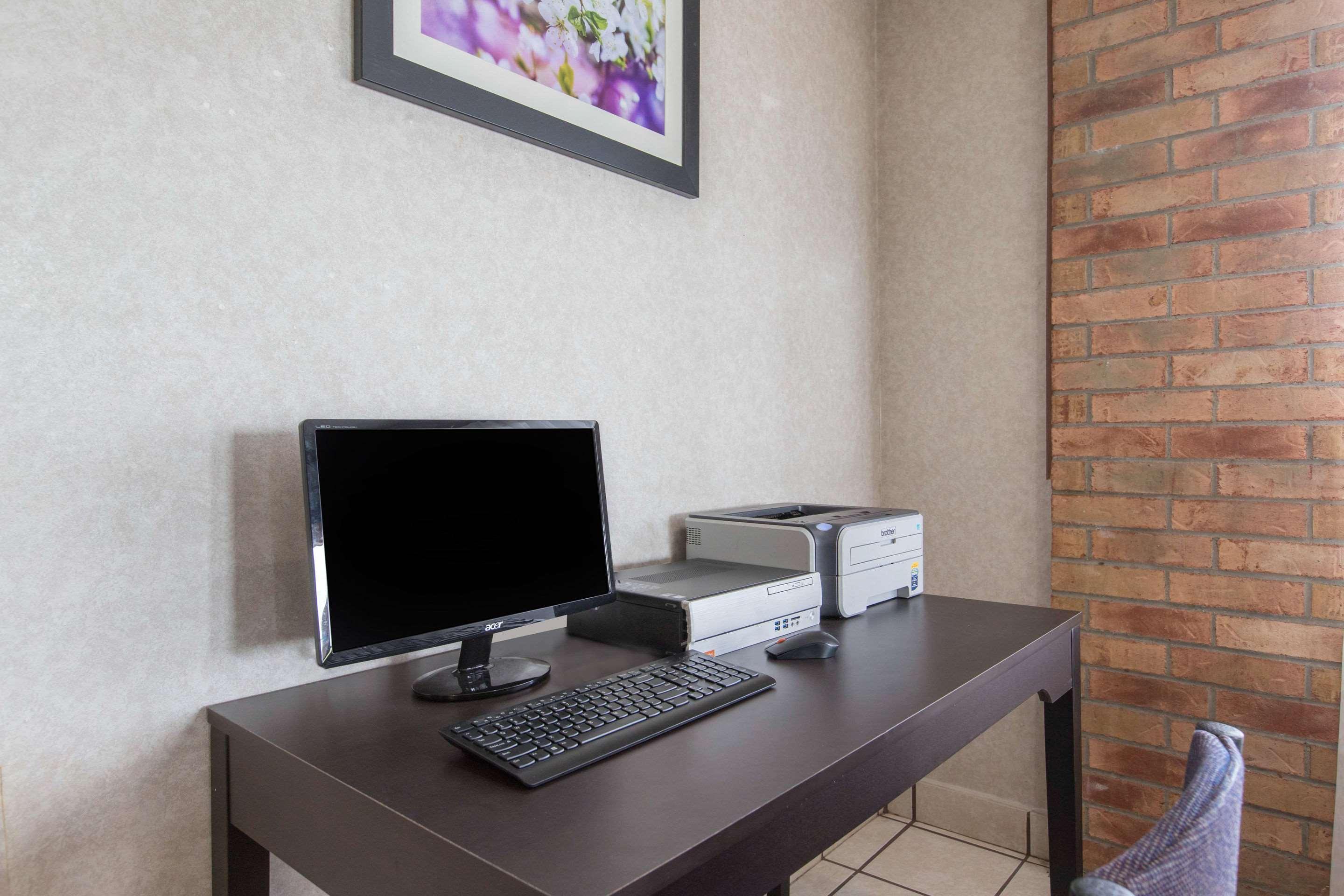 Rodeway Inn Coopersville Extérieur photo